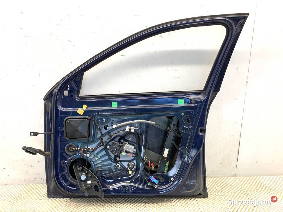 DRZWI PRAWY PRZÓD SKODA OCTAVIA III Hatchback