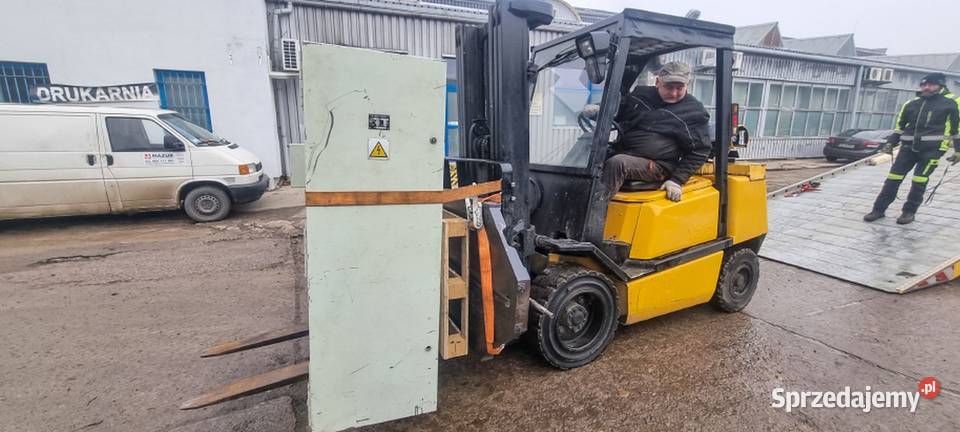 Mazur Wózki widłowe Kraków Usługi wózkiem