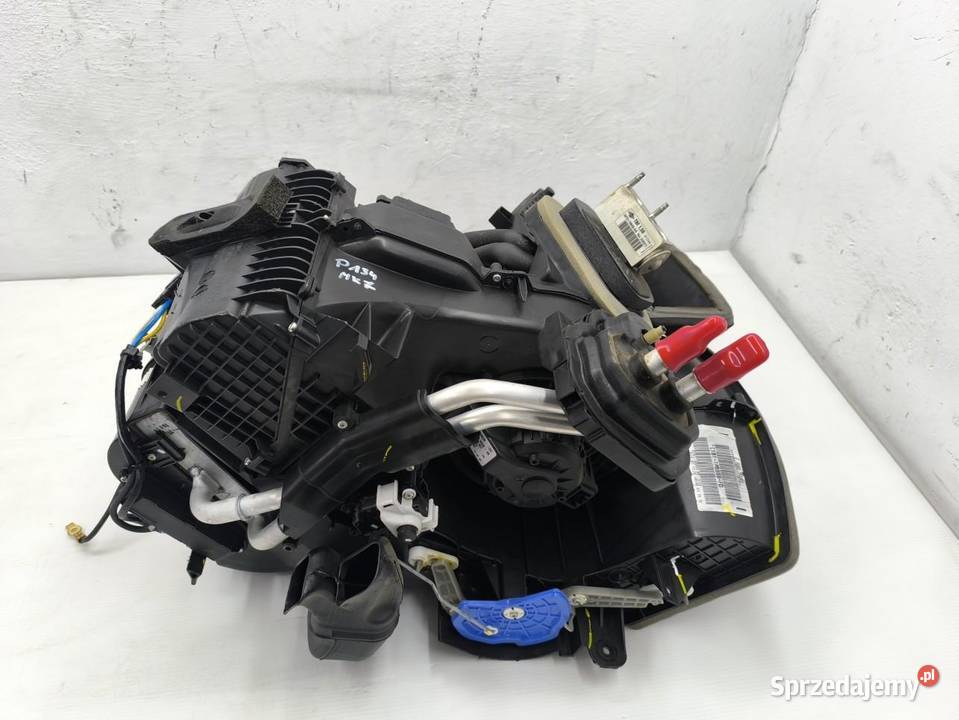 NAGRZEWNICA KOMPLETNA FORD FIESTA MK7 LIFT