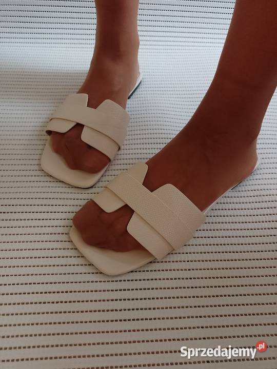 4142 Kremowe klapki letnie z Londynu Top Vintage inna Damskie sprzedam