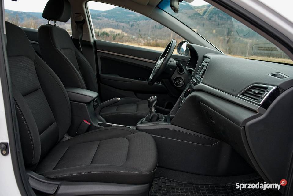 Hyundai Elantra 16 Style Salon Kowary