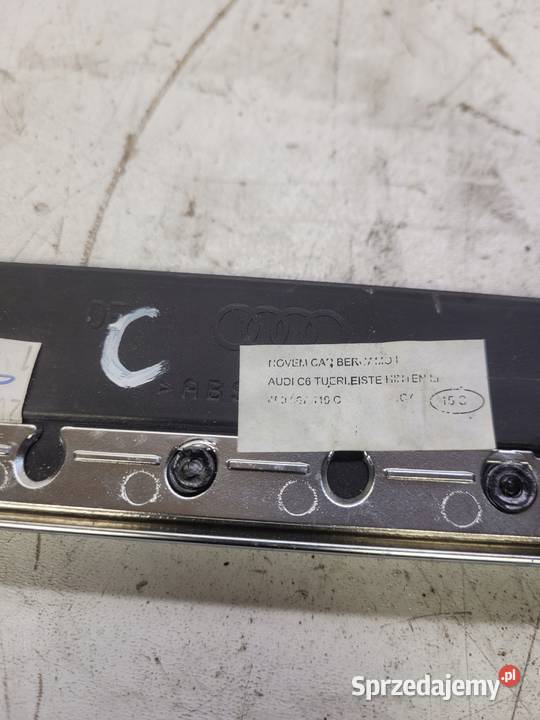 DEKOR DRZWI PRAWY PRZÓD AUDI A6 C6 4F0867419C osobowe śląskie Przystajń