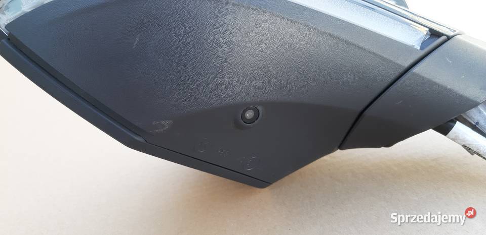 CUPRA FORMENTOR LUSTERKO ZEWNĘTRZNE PRAWE 13 PIN osobowe Bieleń sprzedam