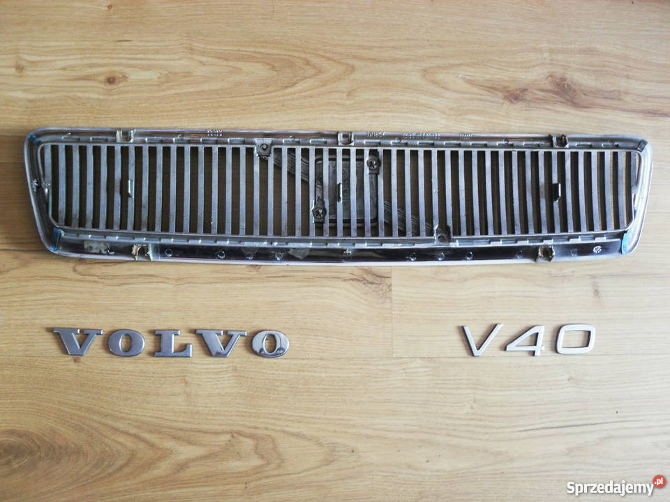 VOLVO V 40 przednia atrapa gril wielkopolskie sprzedam