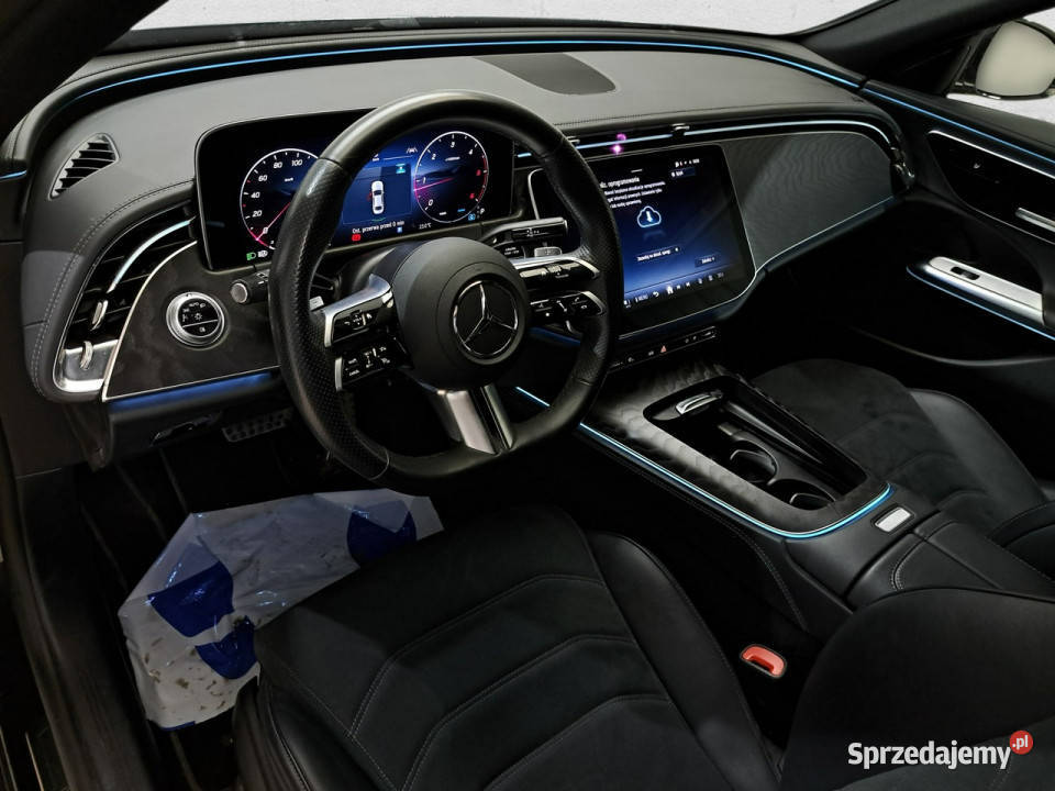 Mercedes E 220 W214 2023 197KM Komorniki