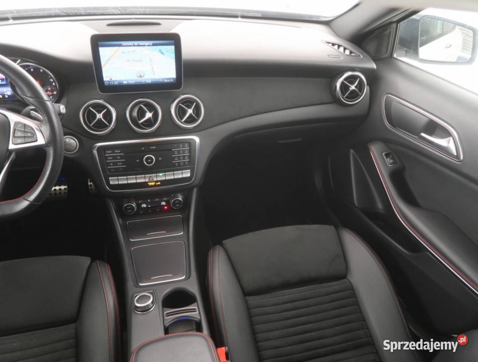 Mercedes GLA GLA 220 4MATIC gniazdo USB Bielany Wrocławskie