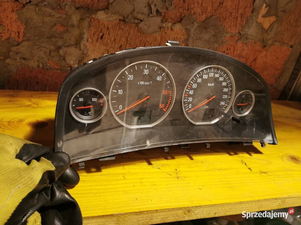 Licznik Opel Vectra C 30 v6 CDTi 13165960MG Tarnów