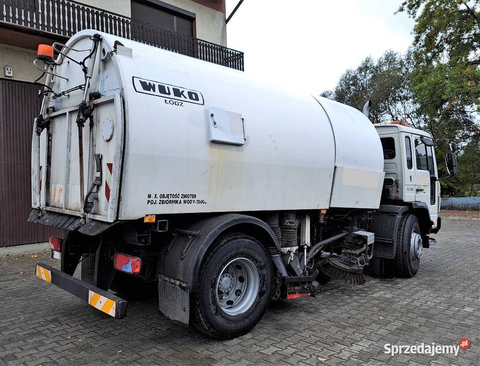 Volvo FL 6 zamiatarka Specjalne Bielsko-Biała