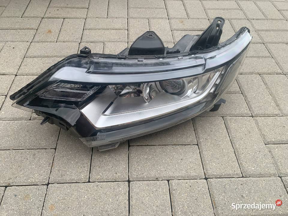Lampa Prawa Mitsubishi Outlander Pleszew