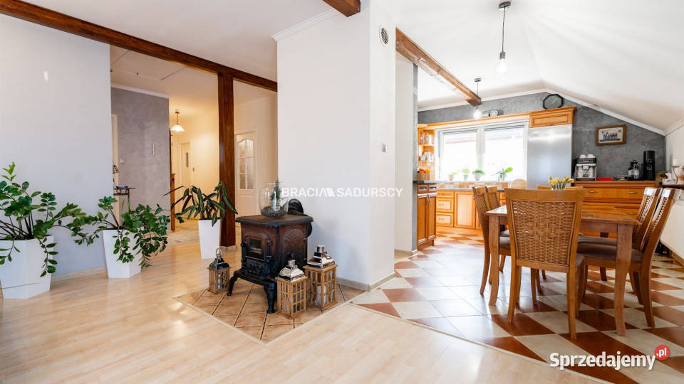 Mieszkanie 1002m2 3pokojowe Kraków Obrońców Helu miejsce parkingowe