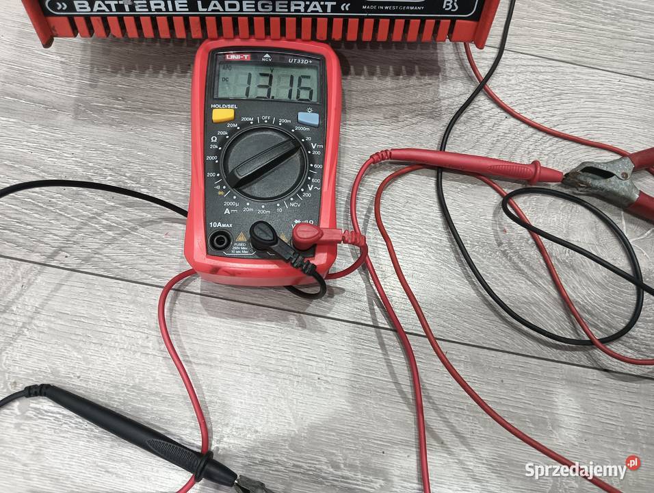 Prostownik ładowarka ABSAAR 6A 12V sprawny Prostowniki i kable rozruchowe Wałbrzych