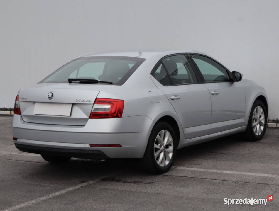 Skoda Octavia 12 TSI isofix