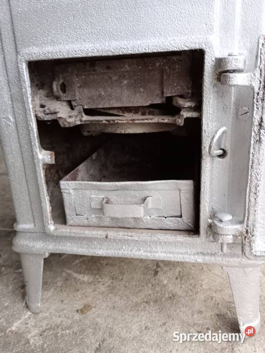 Piec żeliwny z szamotem koza