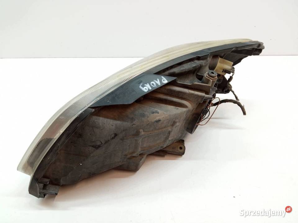 LAMPA PRZÓD PRAWA EU Skoda Fabia II 20072014