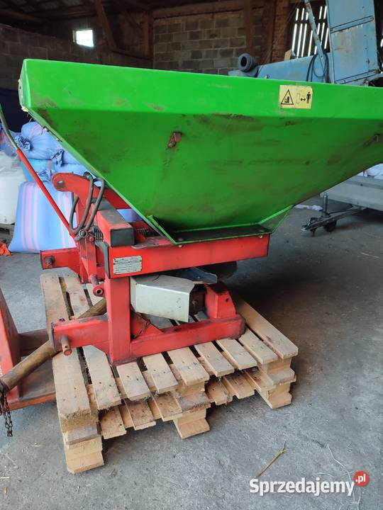 Rozsiewacz nawozu Agro Tom 600 solidny 2013 r sprzedam