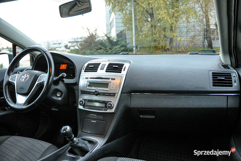 Toyota Avensis 18 147 2014 r Lift Salon Wrocław