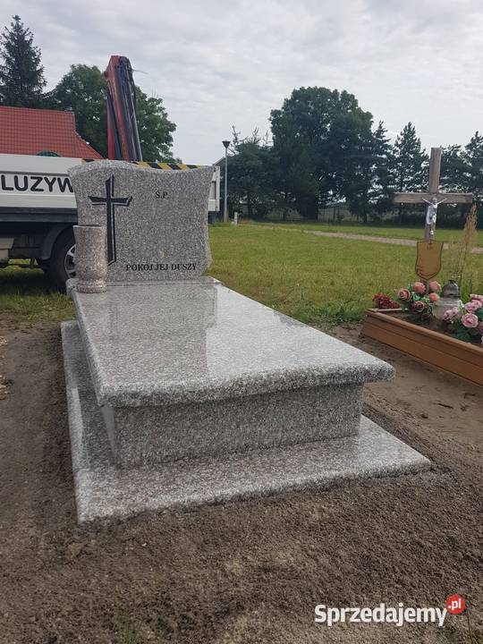 Nagrobek pojedynczy brąz królewski z wazonem dolnośląskie Świdnica