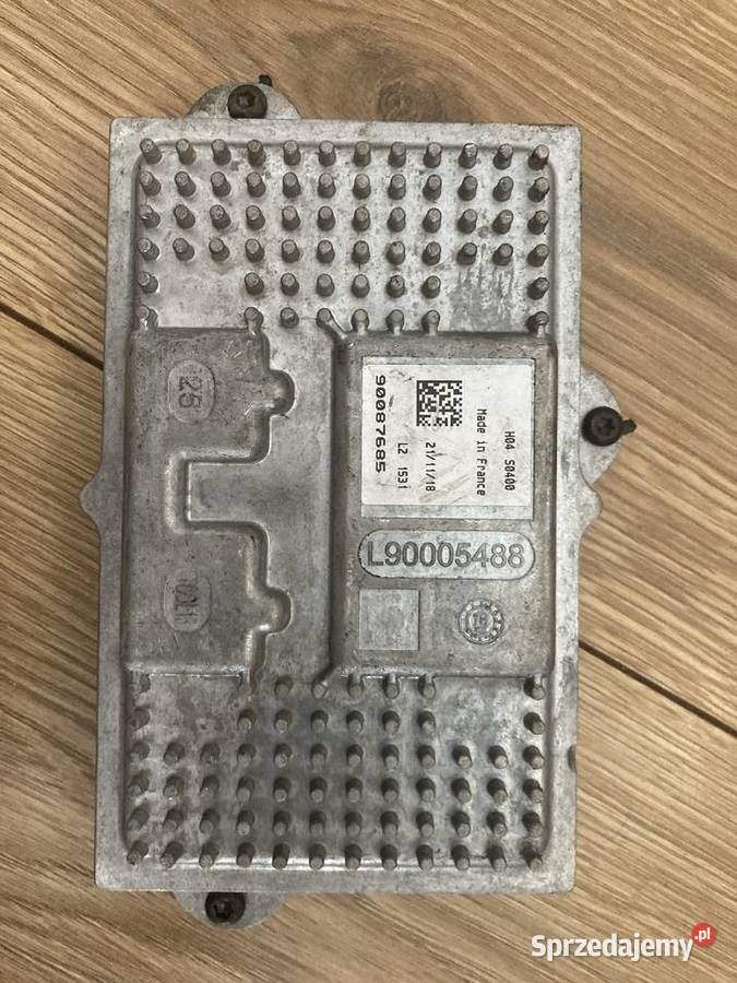 LAMPA FORD FUSION USA MONDEO CZESCI