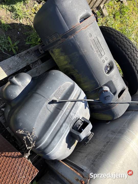 Dwa Plastikowe zbiorniki paliwa mercedes Mierzęcice