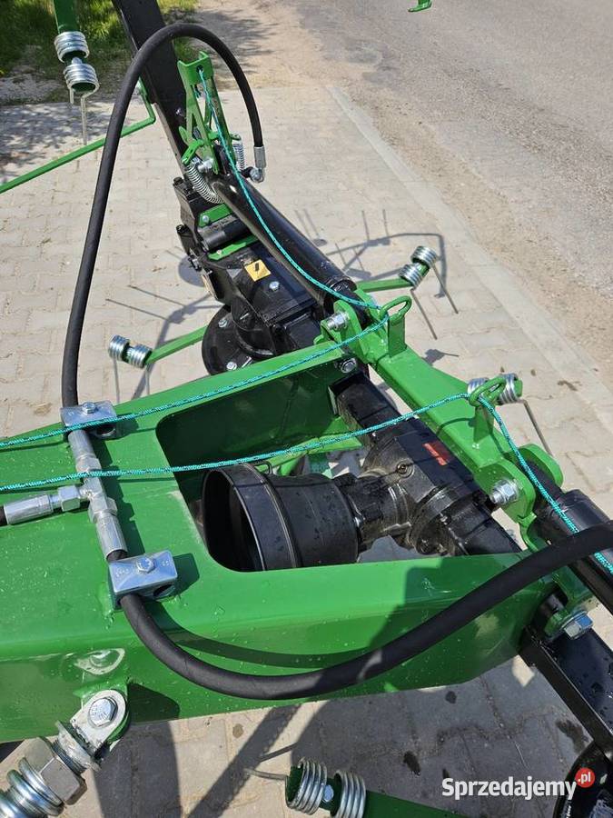 NOWOŚĆ W OFERCIE przetrząsacz do siana 52m pająk Dzielna