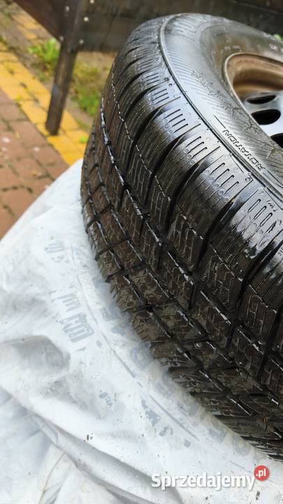 Felgi z oponami zimowymi do Audi Volkswagena Samochodowe Karsin sprzedam