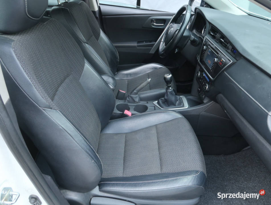 Toyota Auris 16 Valvematic 1598cm3 Auris