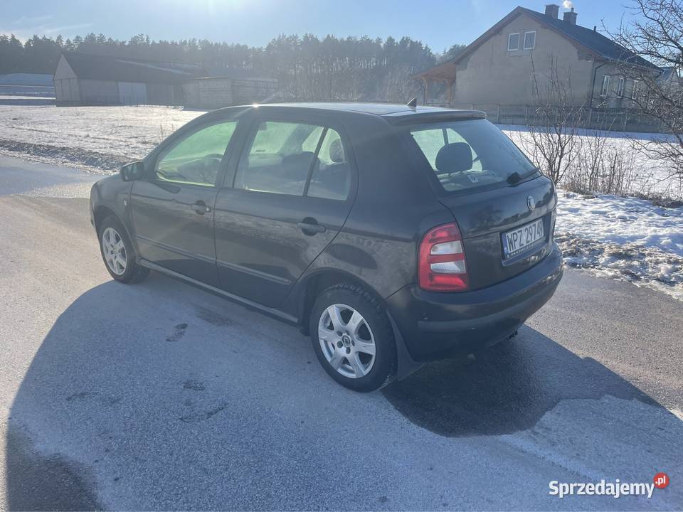 Skoda Fabia 14 benzyna 2002r Czarna Alu Hak Rutki-Kossaki sprzedam