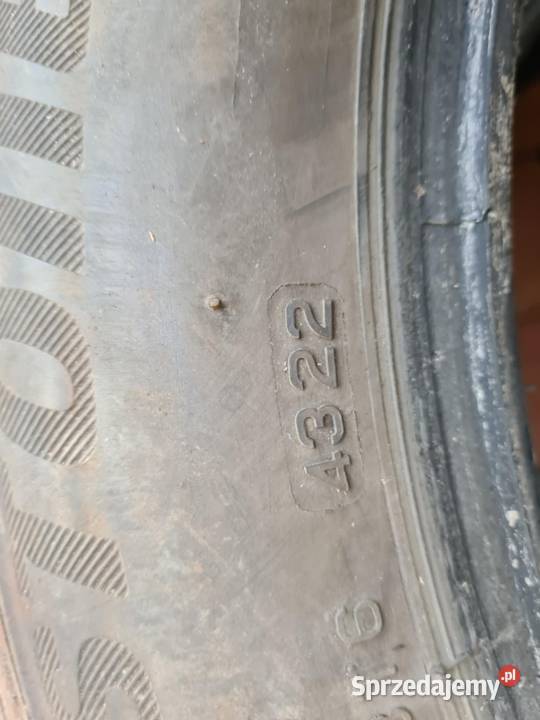 Opony Brigestone Blizzak LM32C 19560R16C 9997T