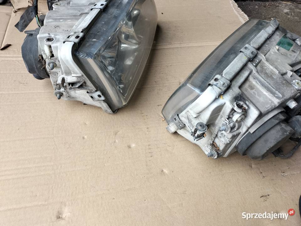 VOLVO S40 V40 XENON KSENON LAMPA PRZÓD PRZEDNIA