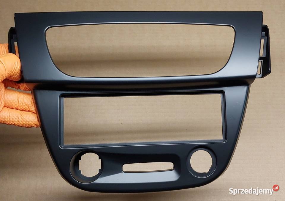 CARAV 11152 OBUDOWA RAMKA RADIA 1 DIN RENAULT