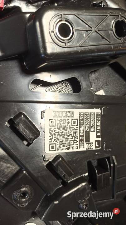 AUDI Q3 83A 83F BOCZEK DRZWI LEWY TYŁ 83A971693C osobowe dolnośląskie