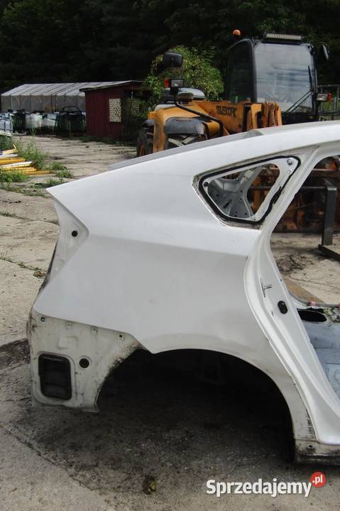 ĆWIARTKA BŁOTNIK PRAWY TYLNY TYŁ 070 TOYOTA osobowe