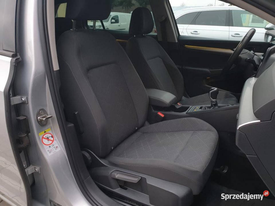 Volkswagen Golf 2022r Salon Fvat 23 Bezwypadkowy Rzeszów