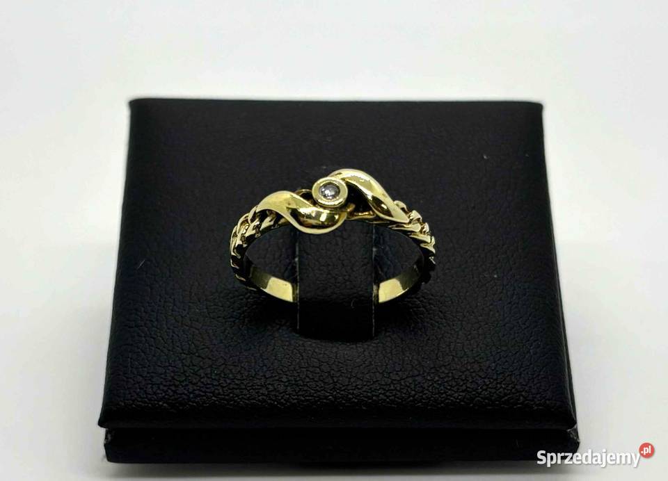 Złoty Pierścionek Z Diamentem pr 333 189g R12 sprzedam