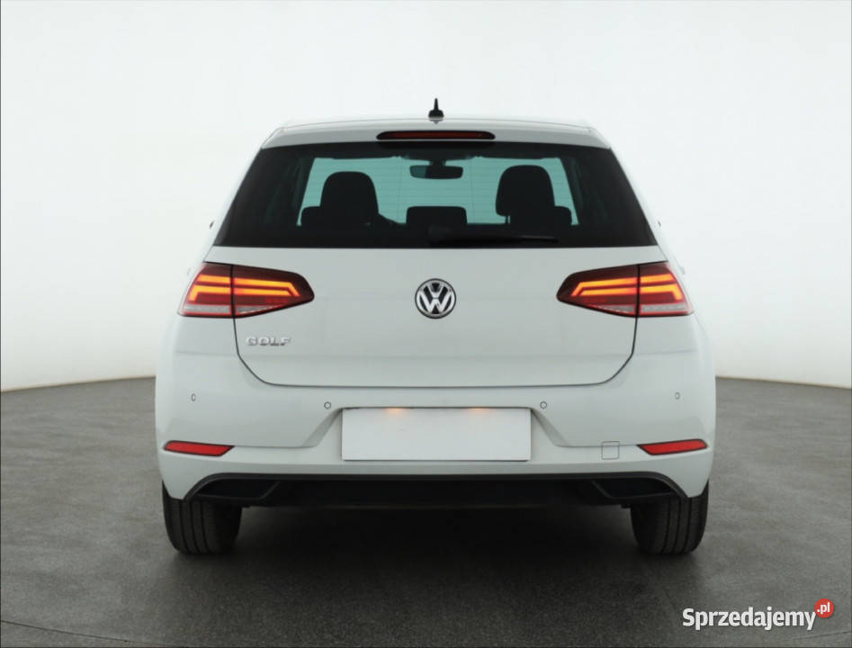 VW Golf 10 TSI sprzedam