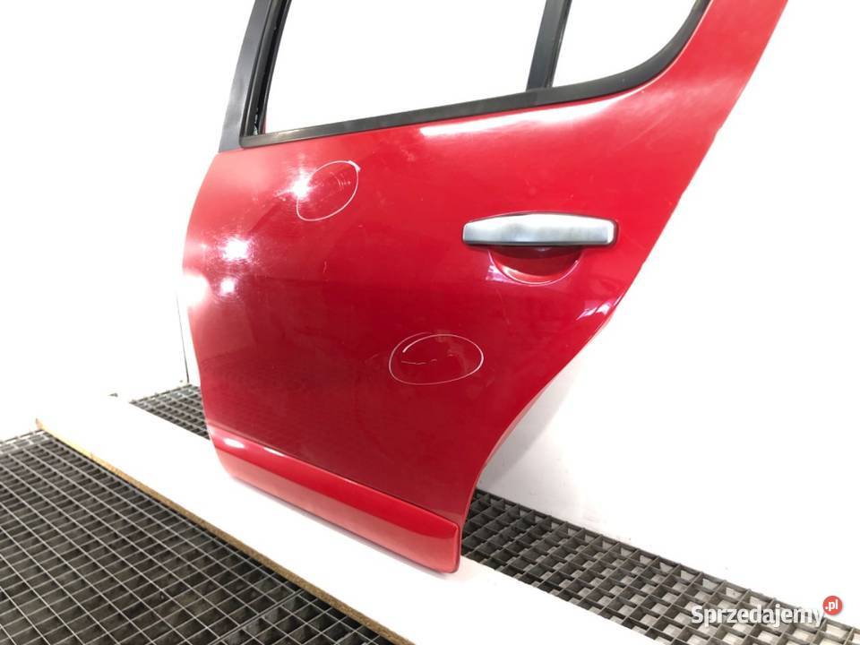 DRZWI LEWY TYŁ DACIA SANDERO Hatchback osobowe Drzwi