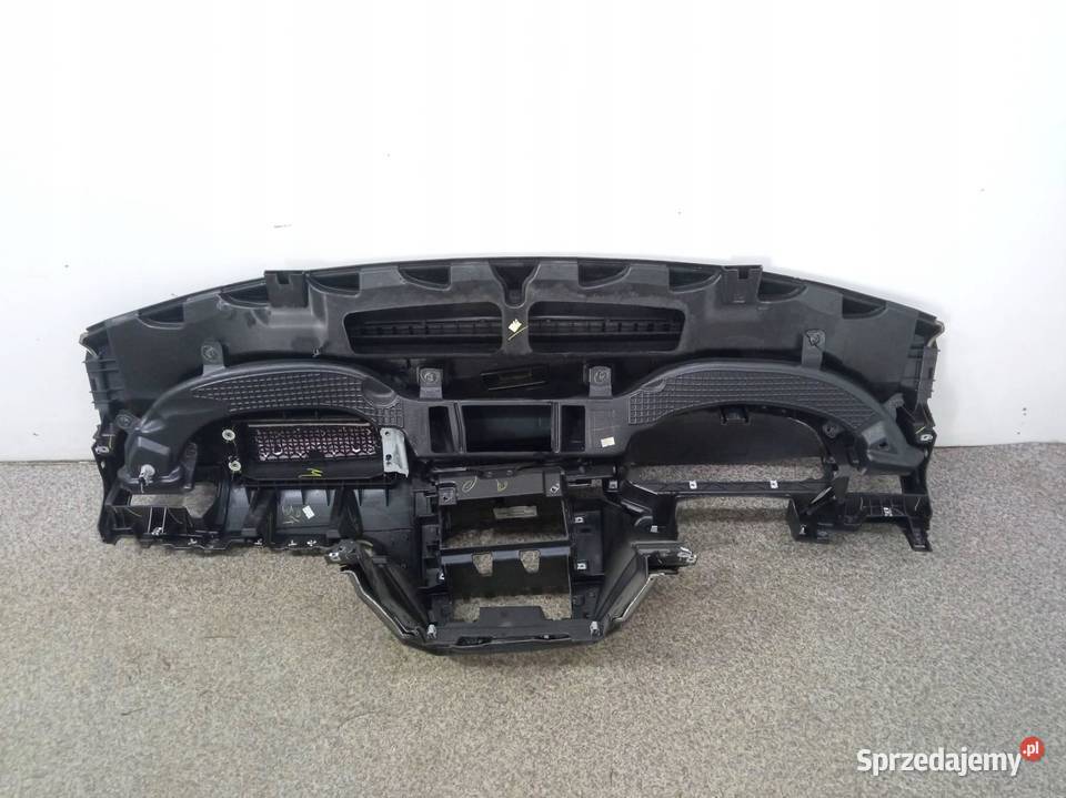 DESKA ROZDZIELCZA PULPIT KOKPIT EU 5C VW Rok produkcji 2012