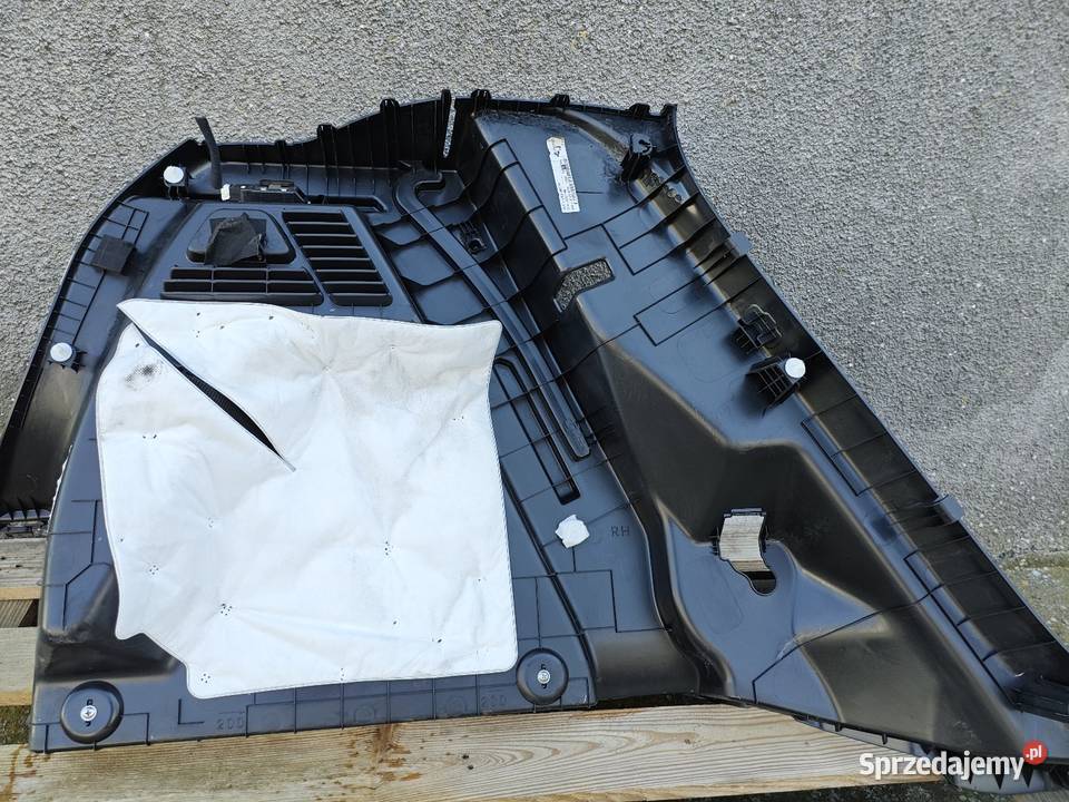 Hyundai i20 III boczek tapicerka bagażnika prawa