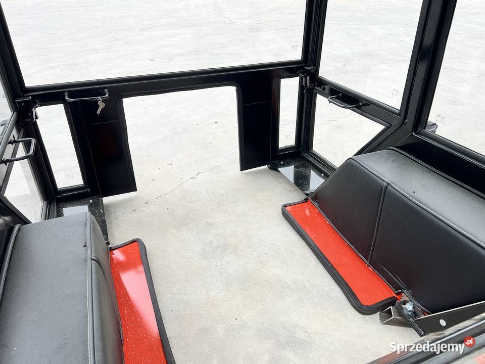 Kabina ciągnikowa kabina Ursus RUSKI T25 MF235 Radom