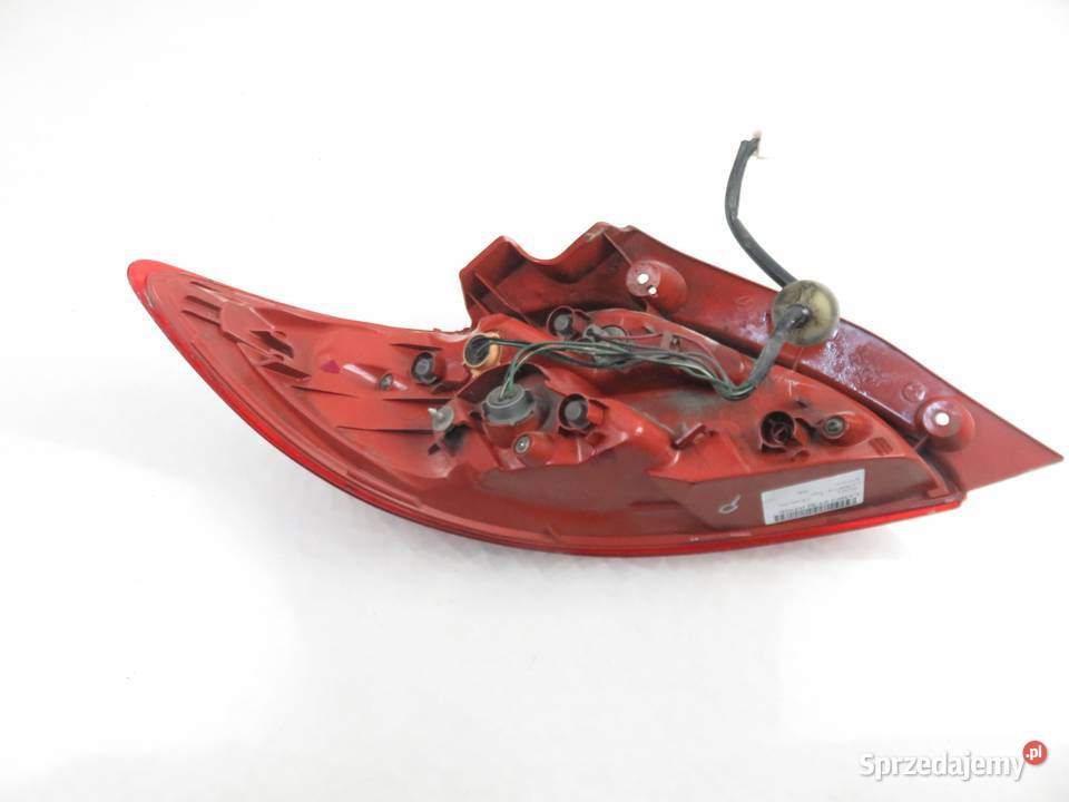 LAMPA PRAWA TYLNA MAZDA 2 II