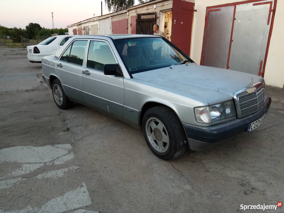 Mercedes 190 W201 20 diesel klasyk Golub-Dobrzyń sprzedam