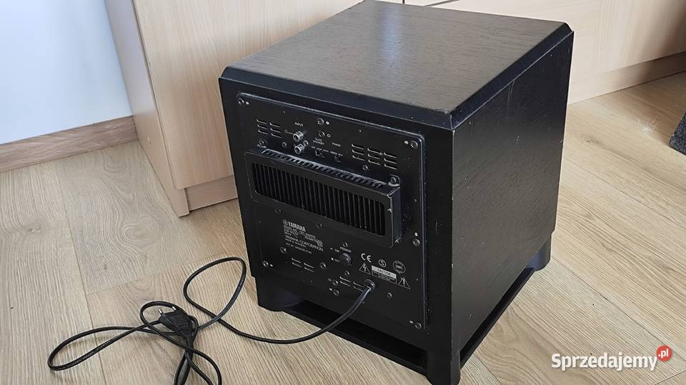 Yamaha subwoofer Lubin