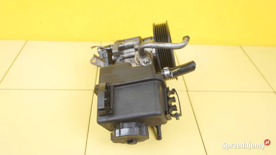 MERCEDES E W212 CLS 22 CDI 13r 204 651924 pompa osobowe świętokrzyskie Suków