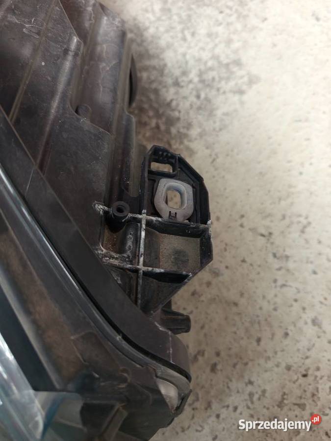 Reflektor prawy Merc a klasa a176 orginal Rzeszów