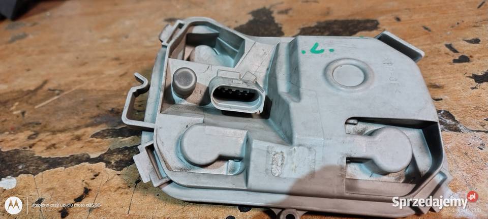 Wkład lampy tył lewy Avant A4 B7 narożny sprzedam