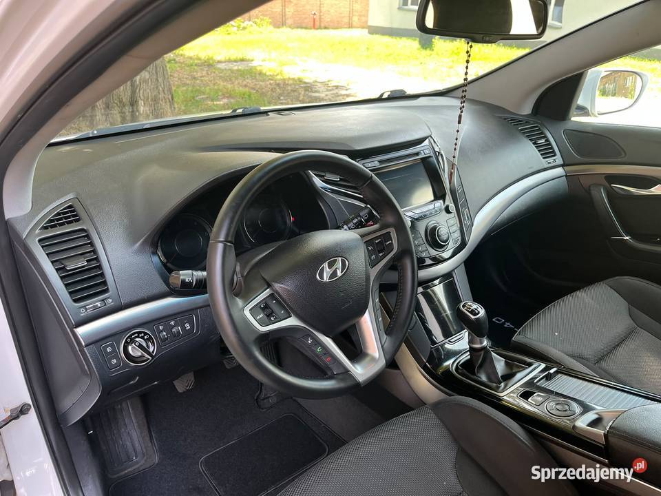 Piękny Hyundai i40 kurtyny powietrzne Tarnów