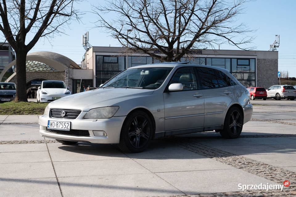 Lexus IS200 LPG Kombi SportCross Samochody osobowe Warszawa