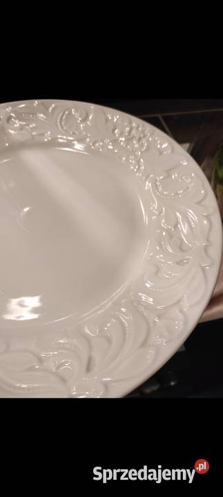 Duża piękna patera z reliefowanym brzegiem 32 łódzkie