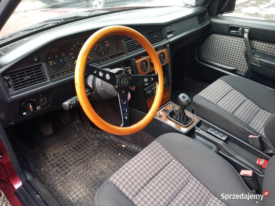 Mercedes Benz W201 190 23 Benz Air Ride 136KM Zabrze