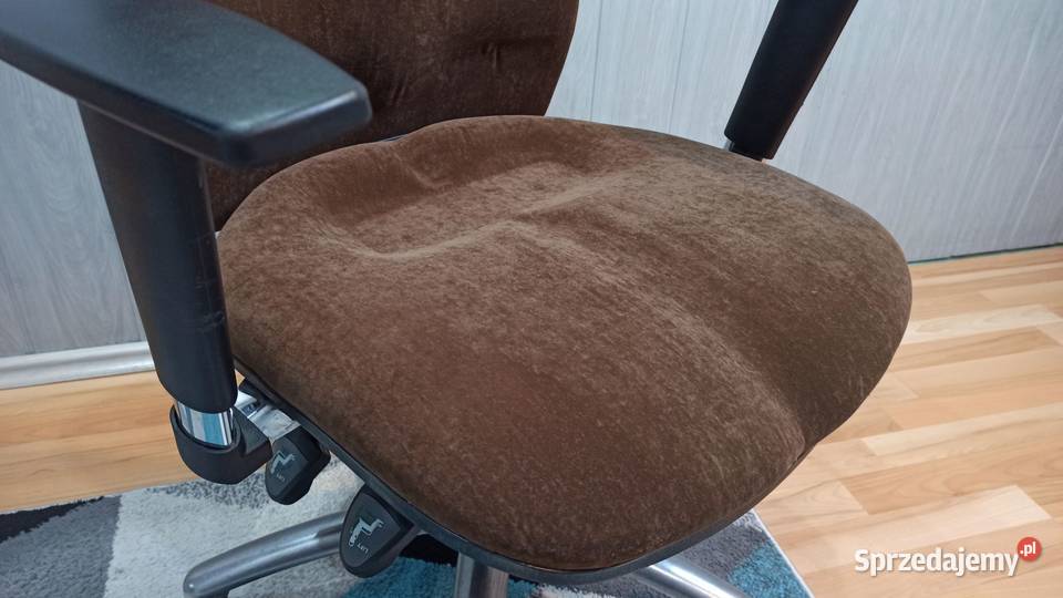 Fotel biurowy obrotowy Kulik System Business Myślenice